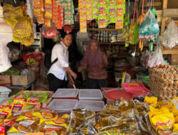 Satreskrim Polres BU Inspeksi Harga Sembako di Pasar Purwodadi