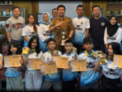 Bupati Bengkulu Utara Berikan Reward Kepada Atlet Muda Berprestasi Nasional