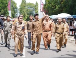 Bupati Arie Fokus Penataan dan Keamanan Ruang Publik, Tinjau Alun-alun Argamakmur